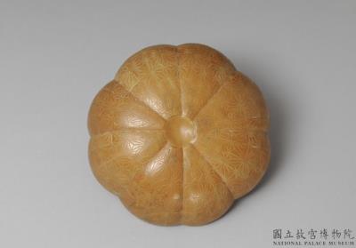 图片[2]-Gourd-shaped box with bamboo-yellow veneer. 18th century, Qing dynasty.-China Archive